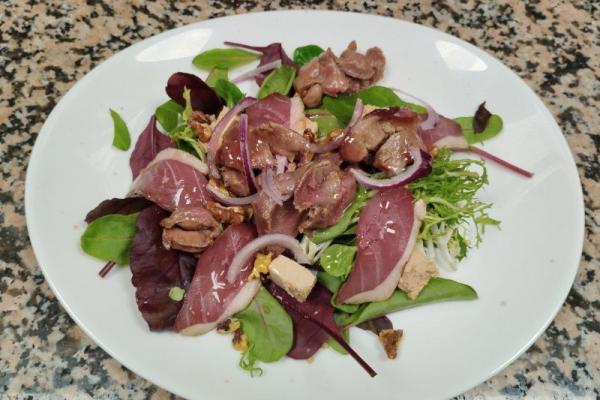 Salade gourmande au canard